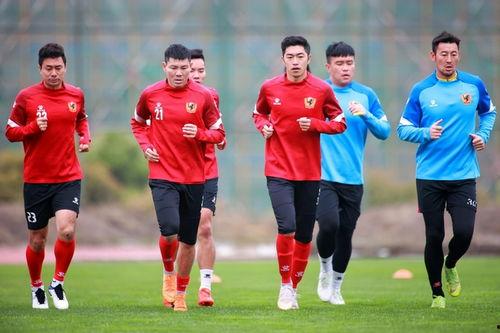 中超足球俱乐部爆料最新,神秘外援加盟,新赛季战力再升级!